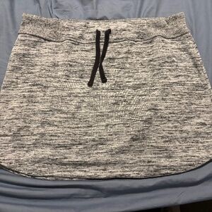 Athleta Gray Athletic Drawstring Skirt – Size Large